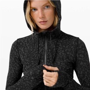 Lululemon Hooded Define Jacket; Sz 8; Nulu “wild thing” camo deep coal multi